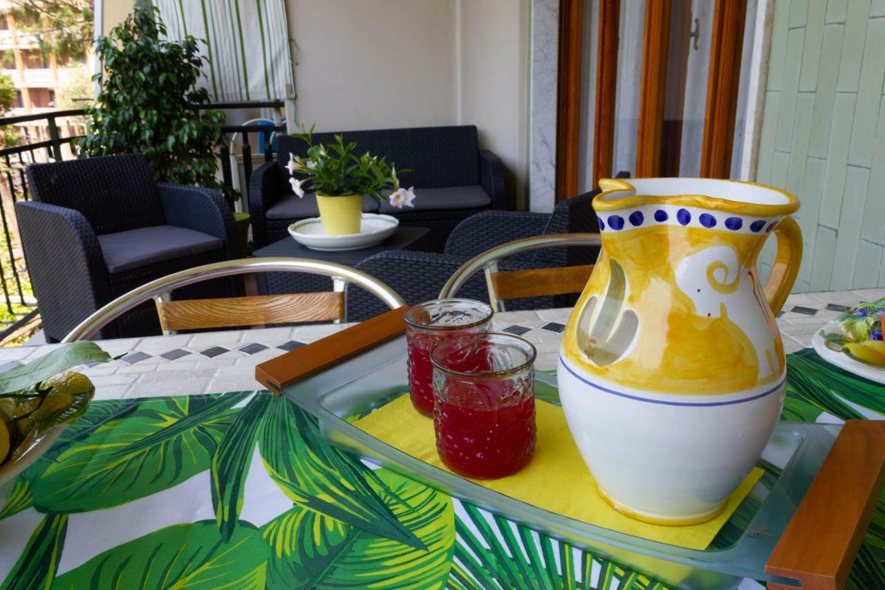 Flower'S Home Sorrento Exterior photo